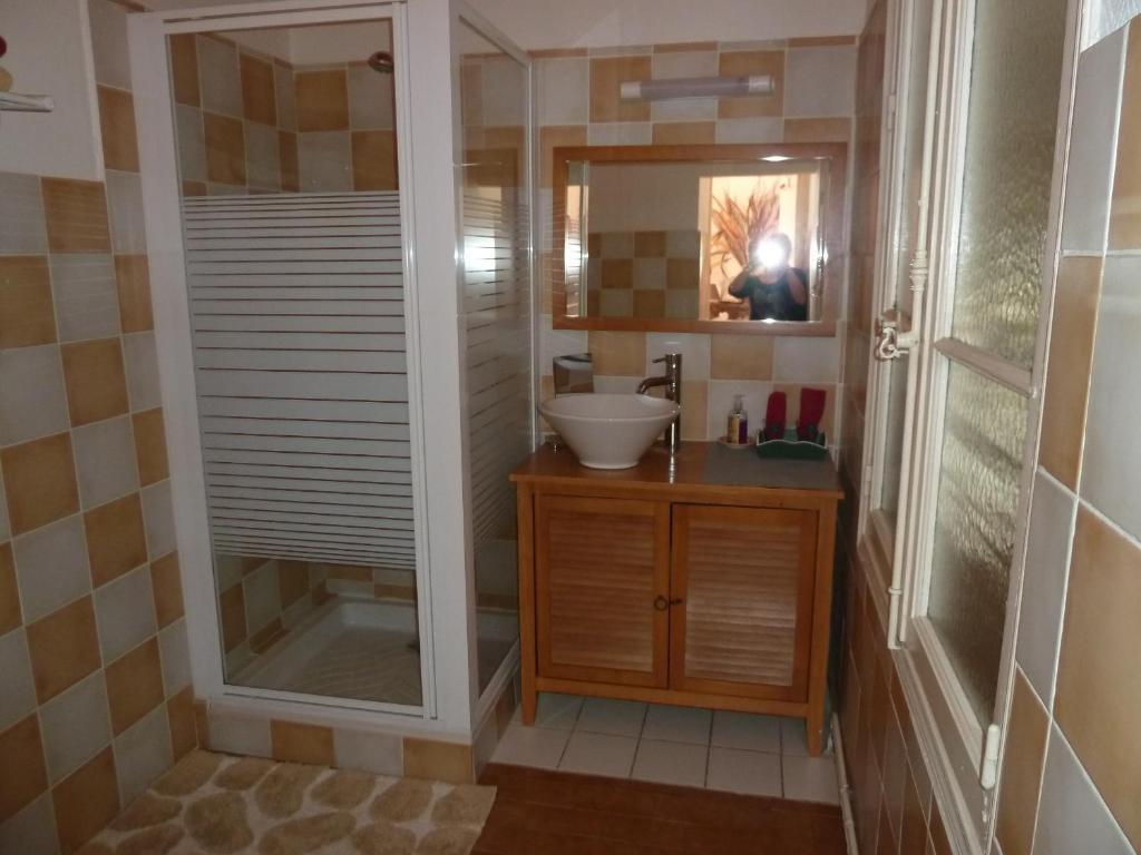Mas De Valiguiere Hotel Saze  Quarto foto