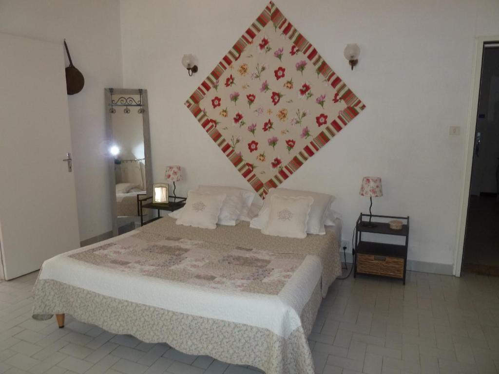 Mas De Valiguiere Hotel Saze  Quarto foto